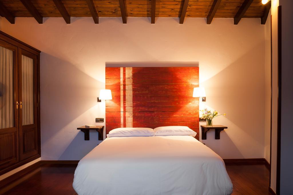 Hotel Restaurante Cabo Vidio Ovinana  ภายนอก รูปภาพ