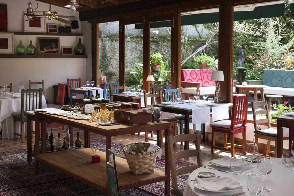 Hotel Restaurante Cabo Vidio Ovinana  ภายนอก รูปภาพ