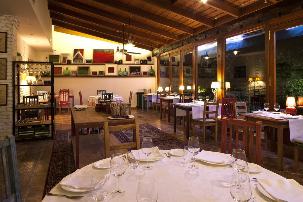 Hotel Restaurante Cabo Vidio Ovinana  ภายนอก รูปภาพ