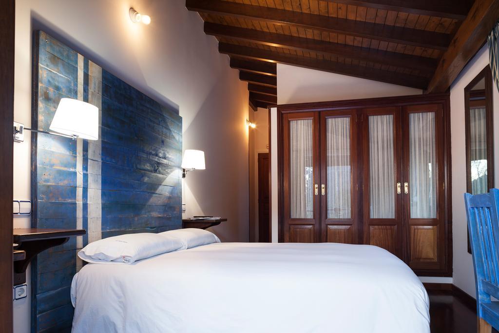 Hotel Restaurante Cabo Vidio Ovinana  ห้อง รูปภาพ