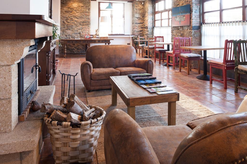 Hotel Restaurante Cabo Vidio Ovinana  ภายนอก รูปภาพ
