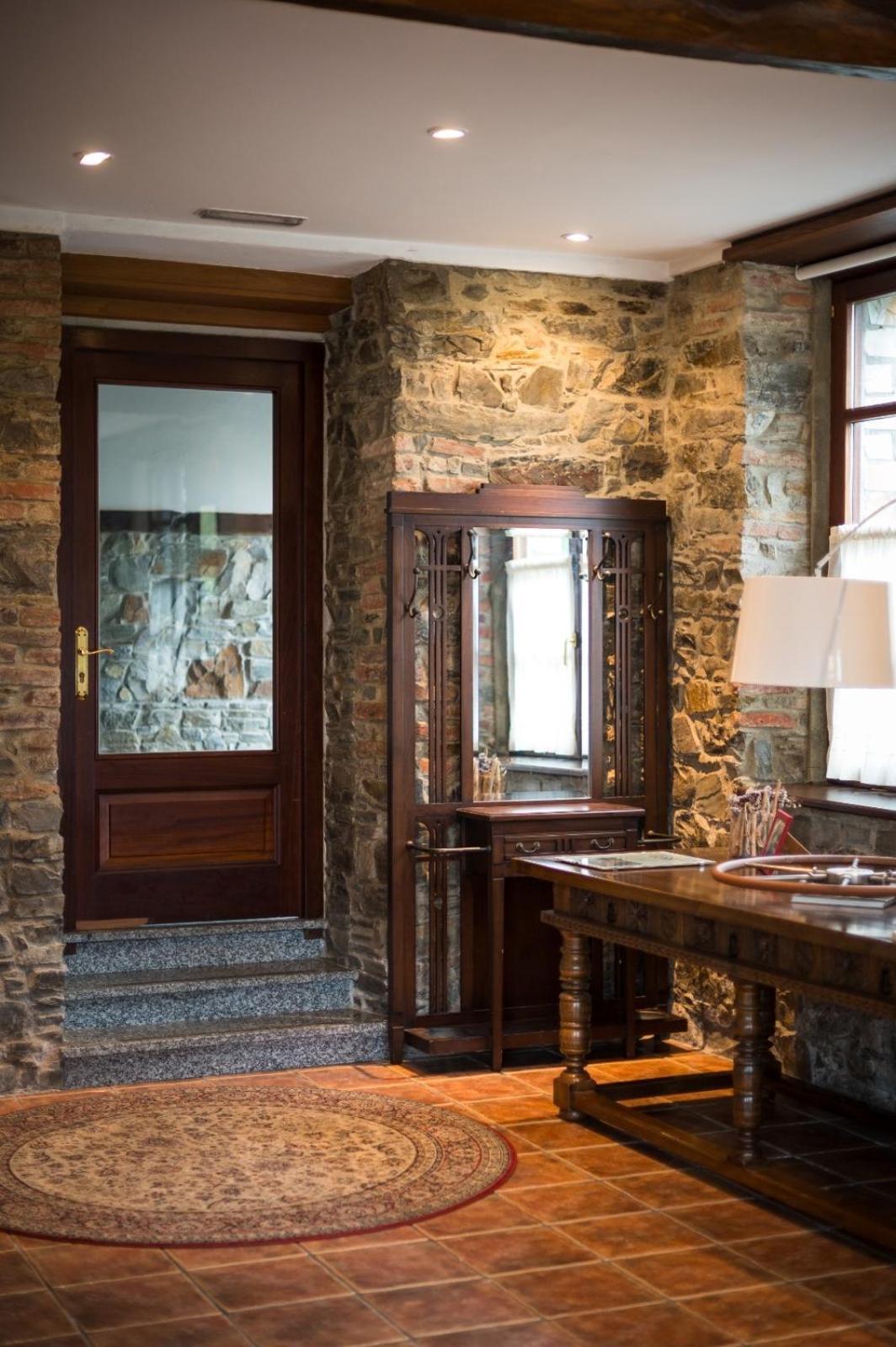 Hotel Restaurante Cabo Vidio Ovinana  ภายนอก รูปภาพ