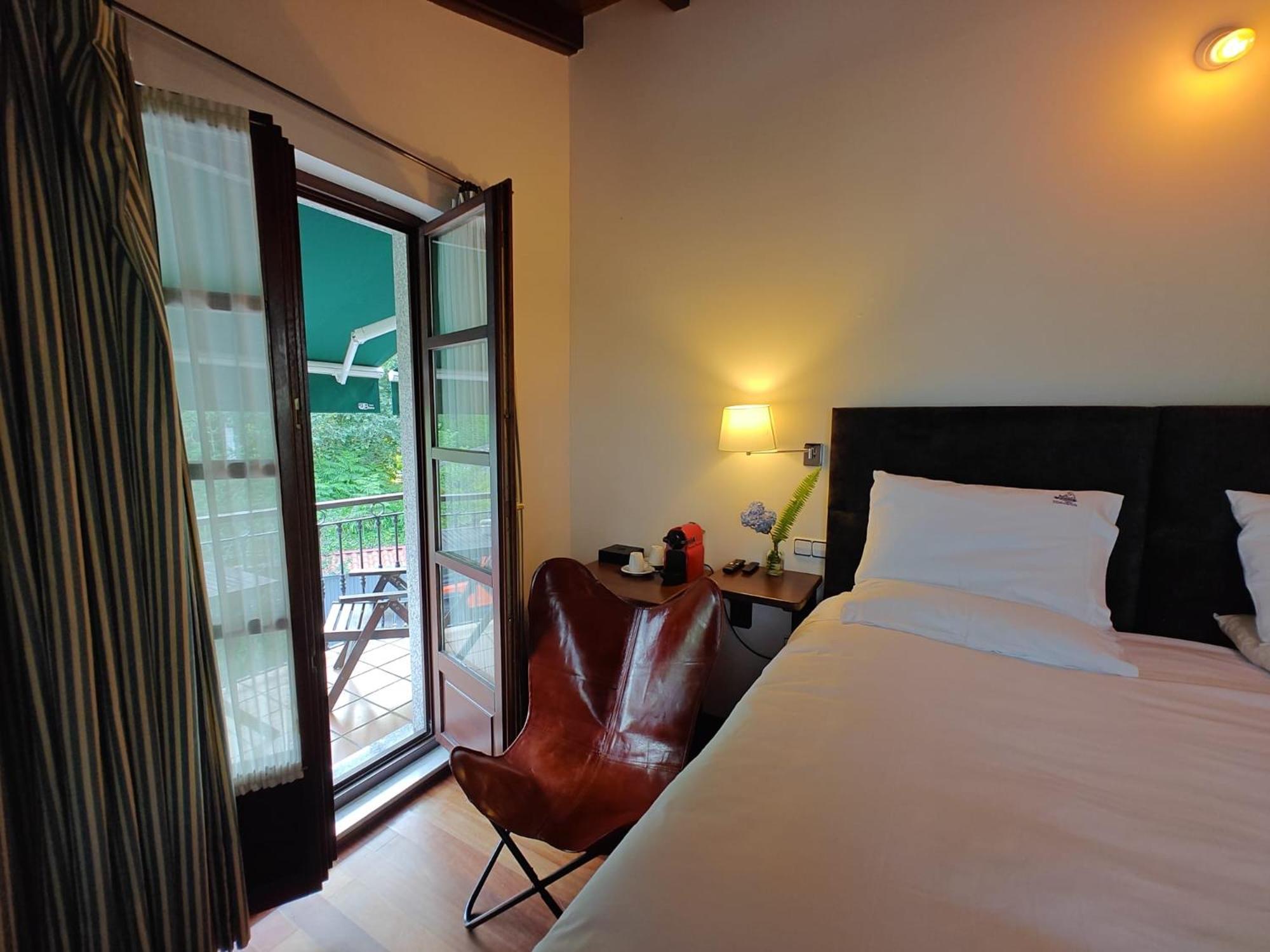Hotel Restaurante Cabo Vidio Ovinana  ภายนอก รูปภาพ