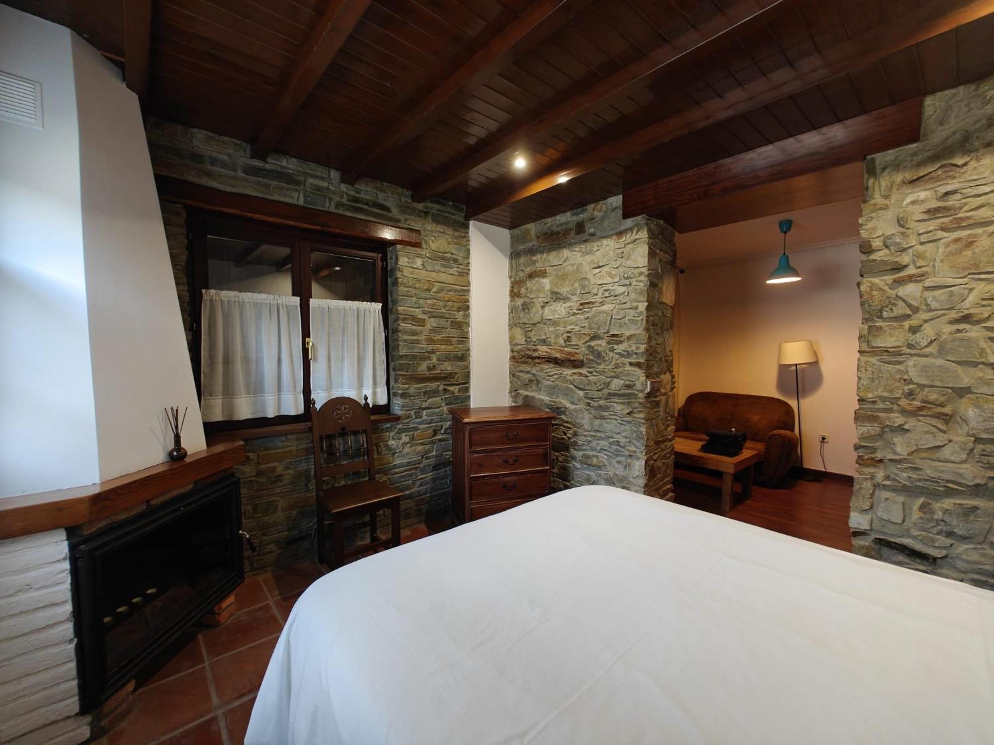 Hotel Restaurante Cabo Vidio Ovinana  ภายนอก รูปภาพ