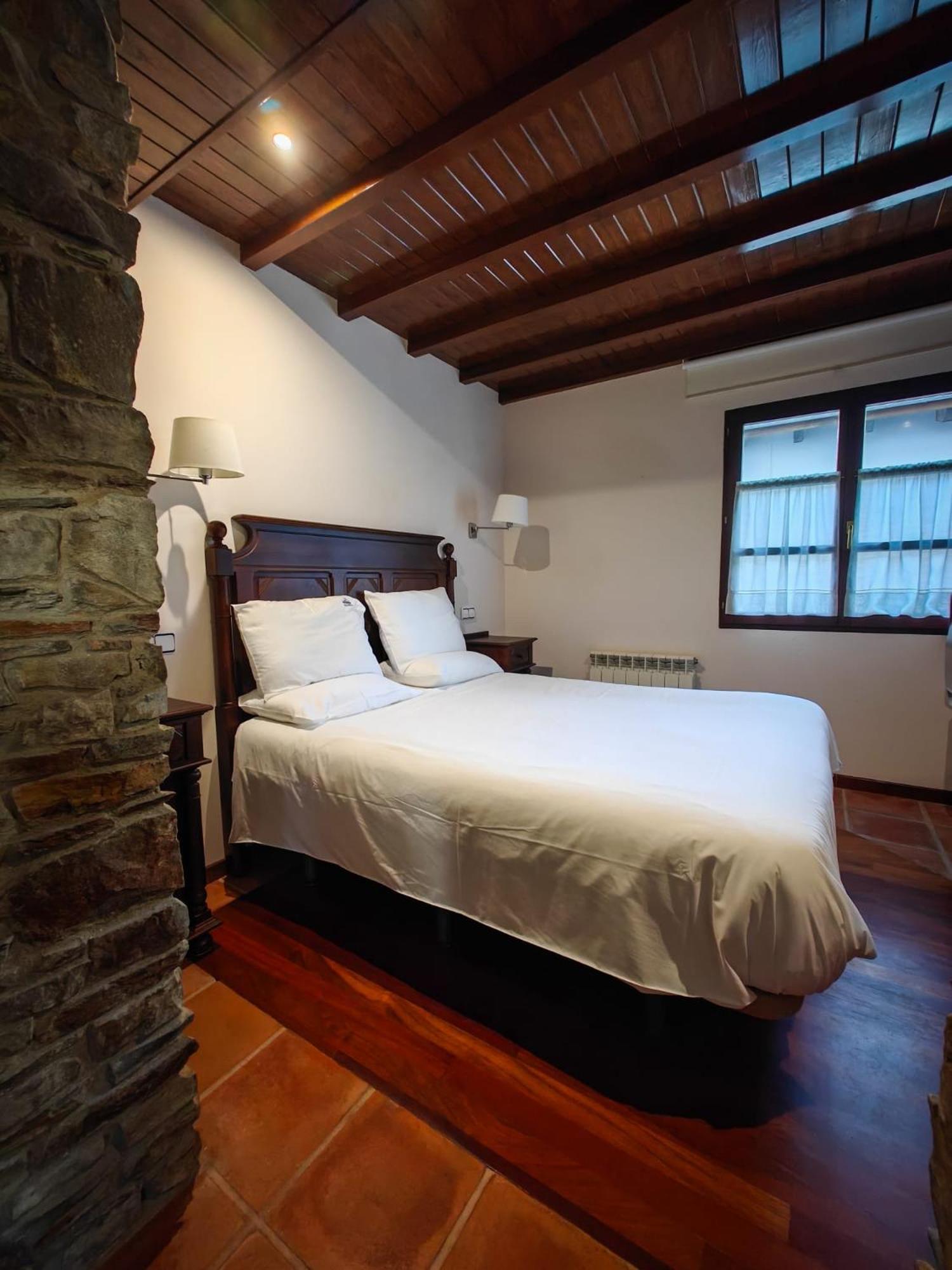 Hotel Restaurante Cabo Vidio Ovinana  ภายนอก รูปภาพ